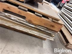 items/b5e2575db026f0119d470022489090e9/lozier-display-shelving_02d51e1950274b8e9f774d67c380cb2e.jpg