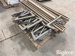items/b5e2575db026f0119d470022489090e9/lozier-display-shelving_1763ea16b6ba450b9256014e3e46c1f9.jpg