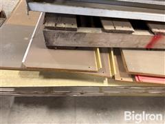 items/b5e2575db026f0119d470022489090e9/lozier-display-shelving_274f529728154b7fabe980bd8809cc58.jpg