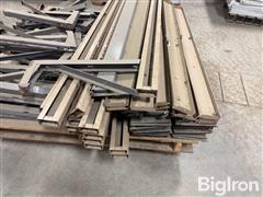 items/b5e2575db026f0119d470022489090e9/lozier-display-shelving_9ab21ca8a83e4ff196a921e2ec8c9ef9.jpg