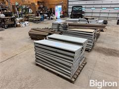 items/b5e2575db026f0119d470022489090e9/lozier-display-shelving_a0fa48b9fa044de9a858f2cf7571c9f1.jpg