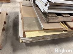 items/b5e2575db026f0119d470022489090e9/lozier-display-shelving_eb2a5f9046b845c78542ab4735307b8d.jpg
