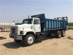 2002 International 2674 T/A Manure Spreader Truck 