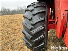 items/b5fad356f6ddef11b5427c1e522b8388/1986caseih16404x4combine_6c38eceb28f3474c8ba65a5ef658b052.jpg