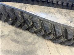 items/b64c4912aebeee1192bc0022488ff517/johndeere8rt16track_3022fba04e834c95912e0bca44d0322d.jpg