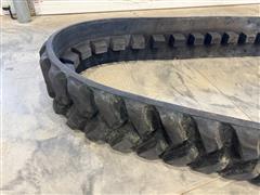 items/b64c4912aebeee1192bc0022488ff517/johndeere8rt16track_e1cef94313a74ba0ae5c77b2bf427fb6.jpg