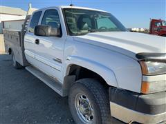 items/b65b4f1b7393ee1192bc0022488ff517/2005chevrolet2500pickup-2_a14dc724c1d64554b5529d369972215a.jpg