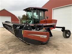 2004 MacDon 9352i Self-Propelled Windrower W/922 Auger Header 