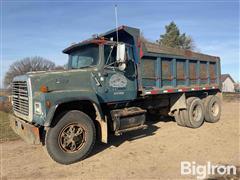 1990 Ford L8000 T/A Dump Truck 