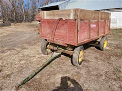 Bus Brown Wagon W/Hoist 