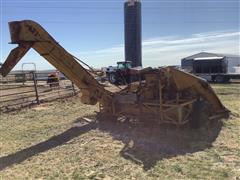 Minneapolis Moline RH5 Corn Picker 