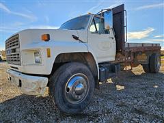 1991 Ford F800 S/A Flatbed Truck 