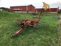 Hesston 3740 Pull-Type Rake 