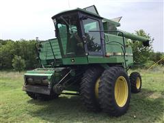 1988 John Deere 8820 Titan II 2WD Combine 