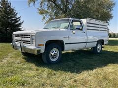 1987 Chevrolet C20 Custom Deluxe 2WD Pickup 