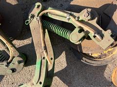 items/b7d5ff2380efed11a81c6045bd4cc723/johndeere1770planterunits-2_1ae2f7ab75dd49289185a277c0014c75.jpg