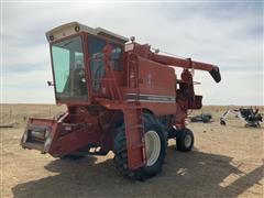 International 1460 Combine 