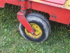 items/b8537e0ba3a9eb1189ee00155d42e7e6/johndeere348smallsquarebalerwithaccululator_ee81eda5ceba427db10657c83d52e513.jpg