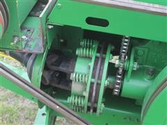 items/b8537e0ba3a9eb1189ee00155d42e7e6/johndeere348smallsquarebalerwithaccululator_f3e470f488fa4678ab6a0d7f22f35702.jpg