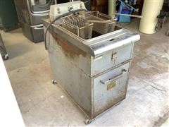 Hotpoint Electric Fryer 