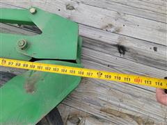 items/b8882687b6c9ee11a73d000d3acfdee0/johndeereplanter-liftassistwheelassemblies_dbfa3a94094b4bb688c5750a0f57ec87.jpg