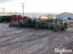 2001 John Deere 1720 MaxEmerge Plus 16R30 VacuMeter Planter 