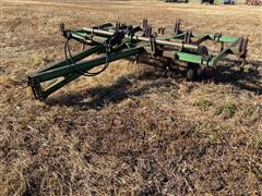 John Deere Pull Type Chisel Plow 