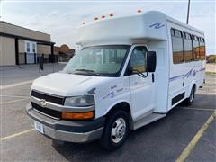 2008 Chevrolet Express Cutaway 3500 12 Passenger Bus 