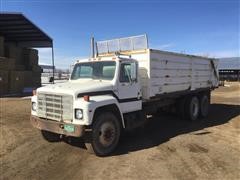 1981 International F1954 T/A Grain Truck 