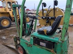 items/b91cbc5f753dee11a81c0022488cca71/clarkforklift-22_ceaf8d8fc7ee4687aec964c5a1d0469e.jpg