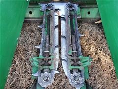 items/b932b0970644463c87e4f14340f3240c/2005johndeere893cornheader-2_dae55831236341e19ac0a1812c92f59a.jpg