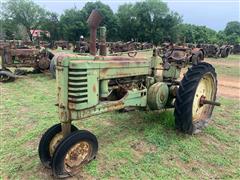 1947 John Deere B 2WD Tractor 