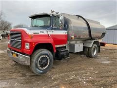 1988 Ford L8000 S/A Fuel Truck 