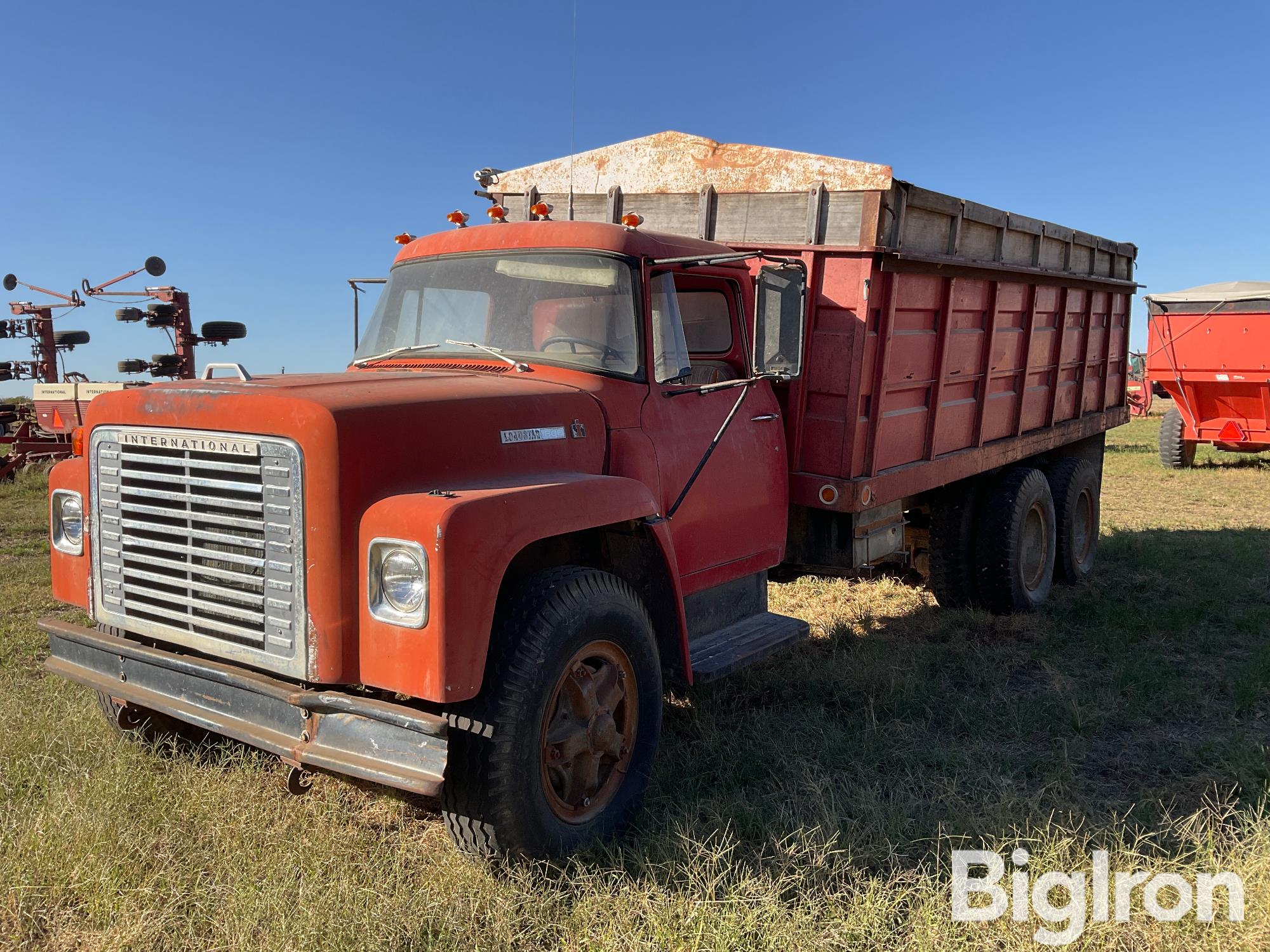 1974 International LoadStar 1800 T/A Grain Truck 