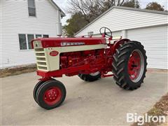 1961 McCormick Farmall 560 2WD Tractor 