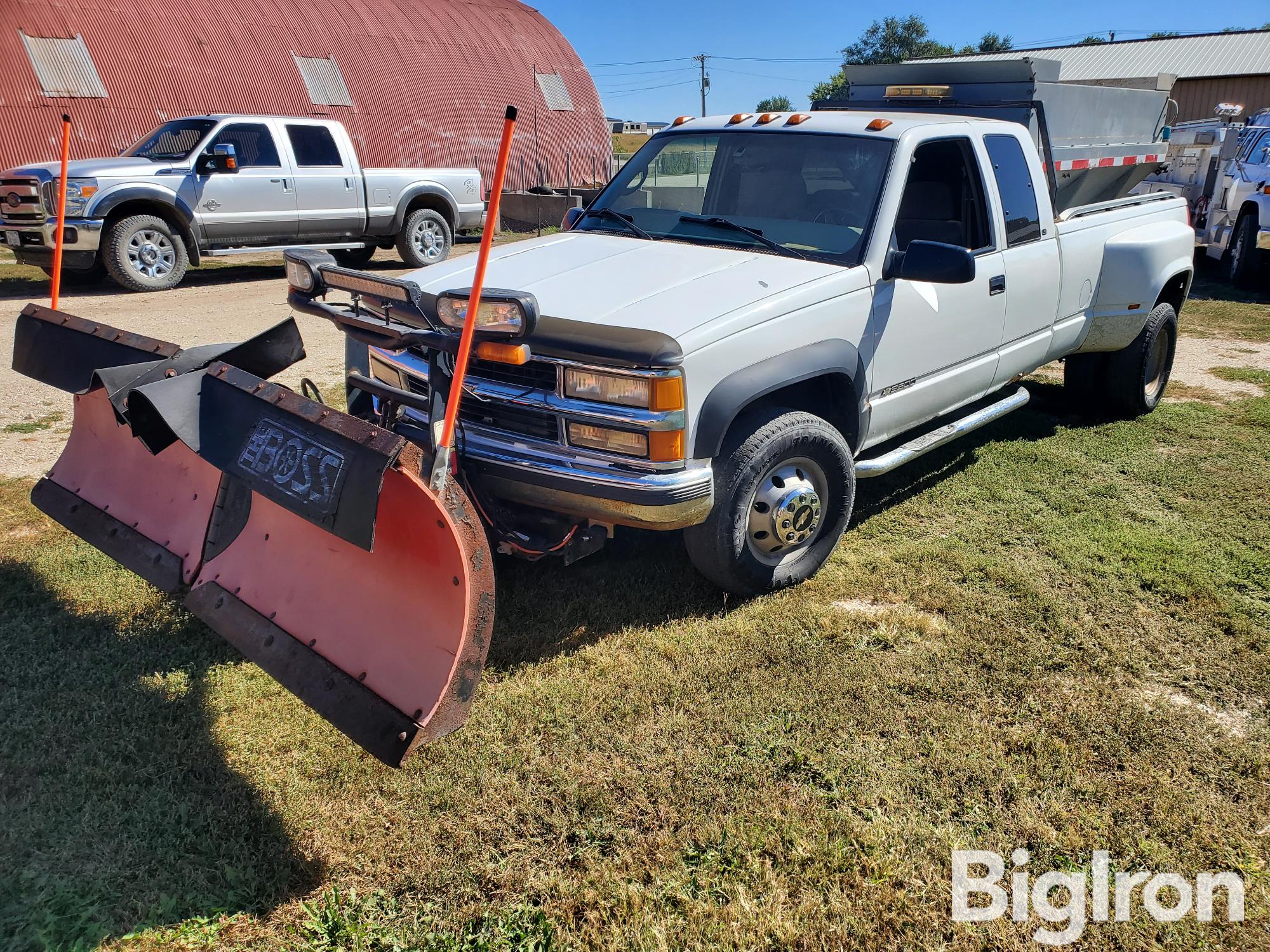 2000 Chevrolet 3500 4x4 Extended Cab Dually Pickup W/Plow & Sand Spreader 