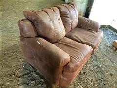 2007 BenchCraft Sofa 