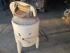 Coronado Antique Washing Machine W/Power Wringer 