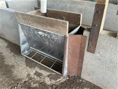 Stainless Steel Livestock Feeder 