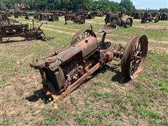 International F-12 2WD Tractor 