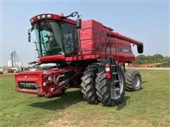 2012 Case IH 7120 2WD Combine 