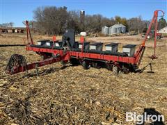 Case IH 1200 8R30 Planter 