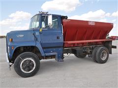 1994 Ford LN7000 S/A Spreader Truck 