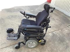 quantumq-edgepowerwheelchair_4c4d3c804ae44adfa791452548c9c947.jpg