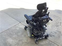 quantumq-edgepowerwheelchair_07559108a71a4b32a7935a8a8fbaef02.jpg