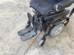 quantumq-edgepowerwheelchair_a01e6c14c6c7407290936de6ebb71086.jpg