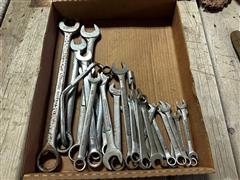 Flat Of Wrenches And Ratchet Wrenches 