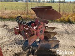 Massey Ferguson 57 3 Bottom Rollover Plow 