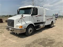 1999 Volvo VN42T S/A Service Utility Truck 