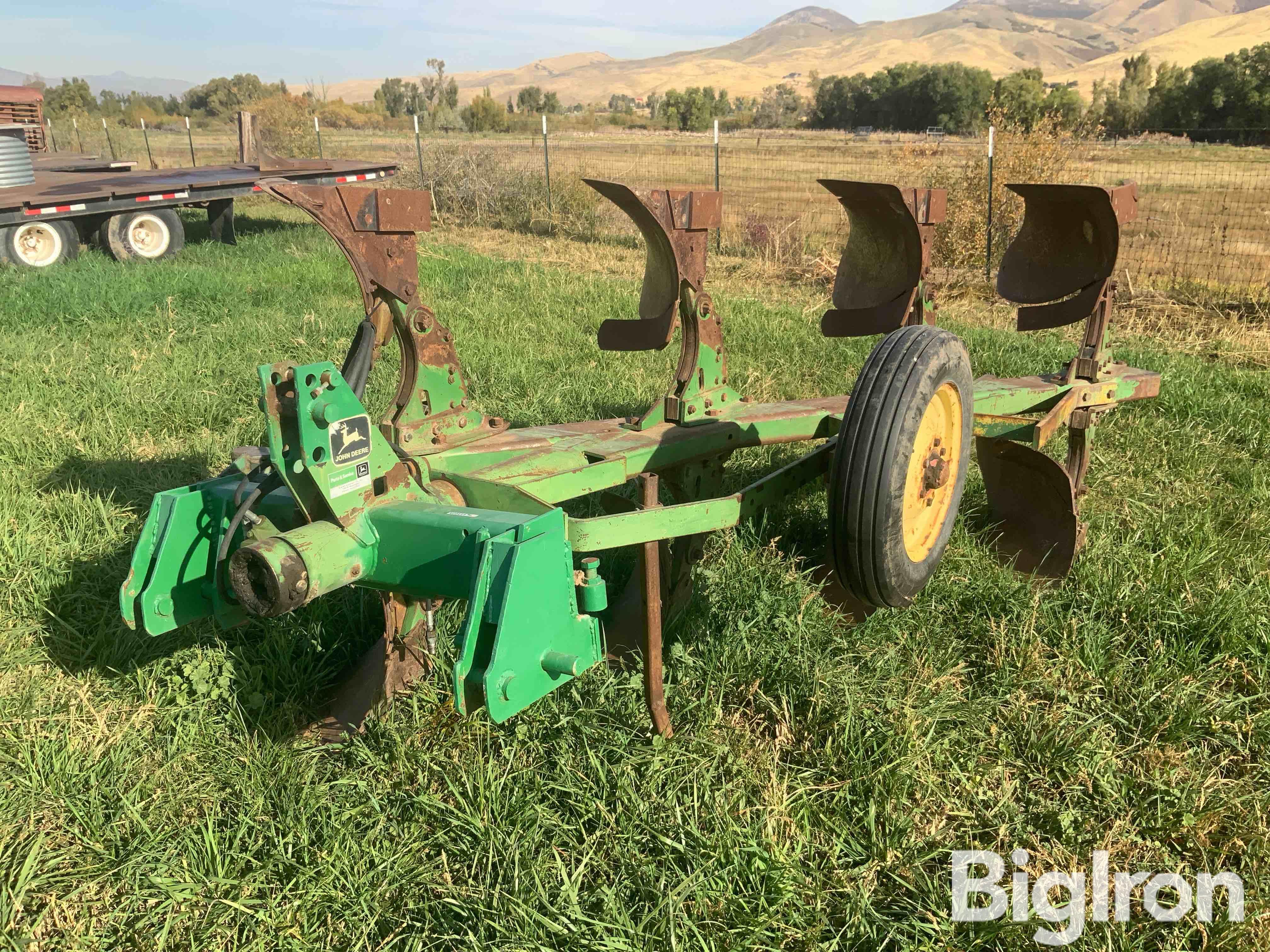 John Deere 4200 Plow 